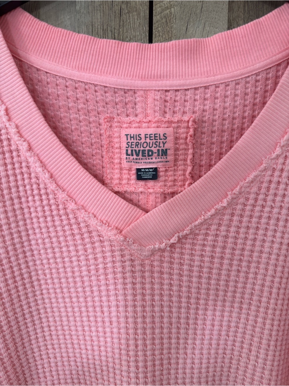American Eagle This Feels Seriously LIVED-IN
V Neck Thermal Sweatshirt - Picture 3 of 5